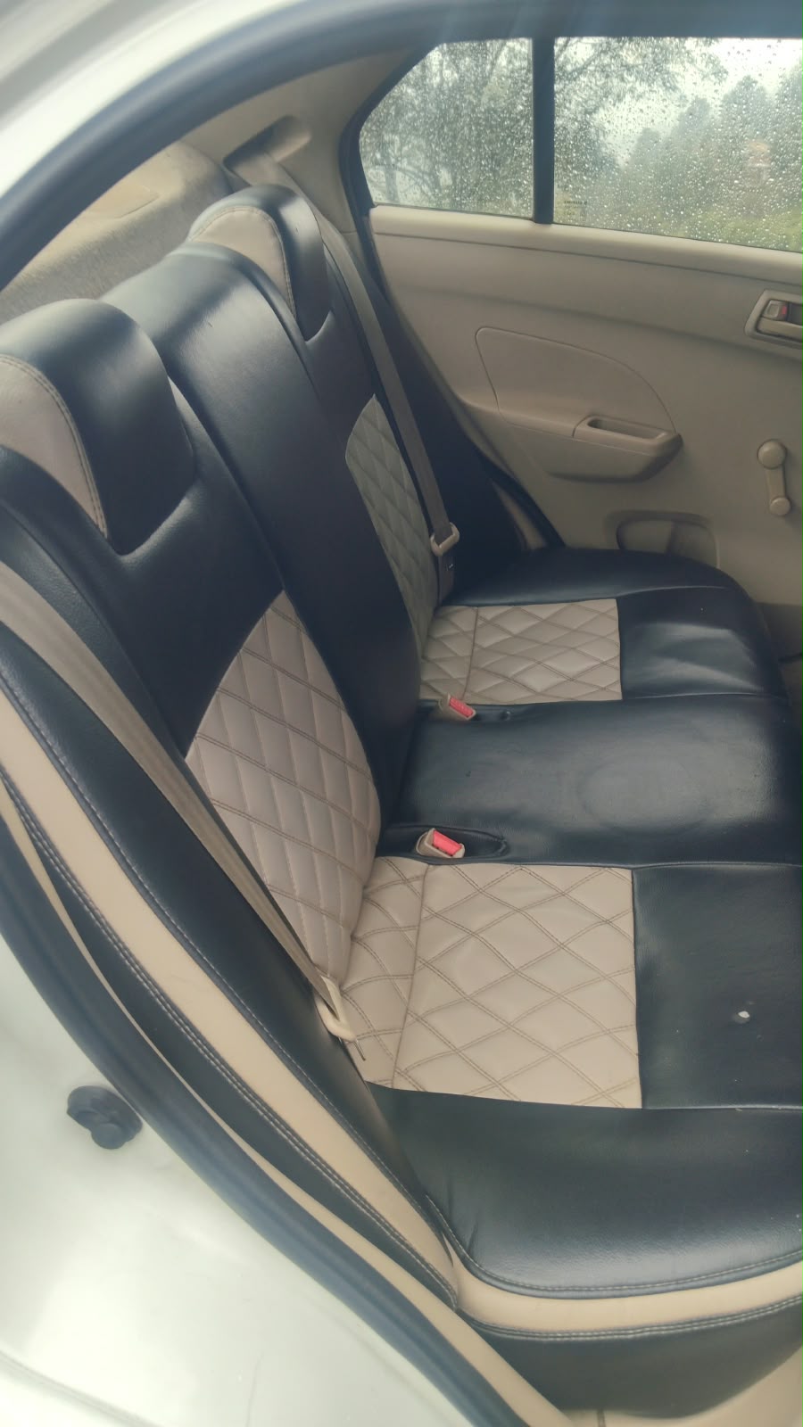 White Cabs taxi in Tiruppur - photo 3