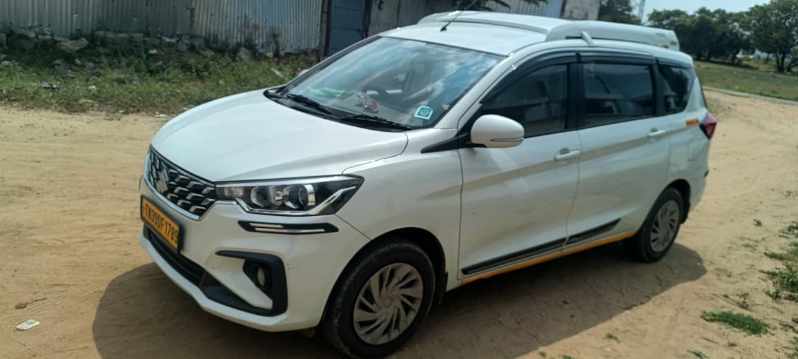 Call or WhatsApp White Cabs to book a taxi in Tiruppur